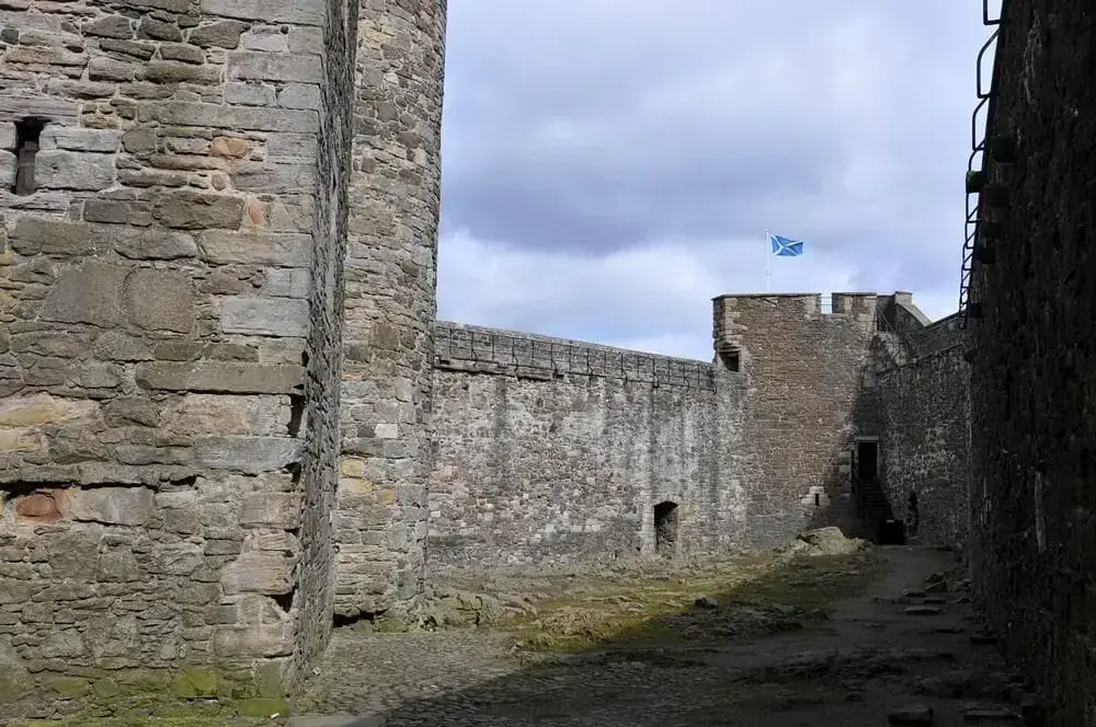 Inner walls and rocky courtyard at Blackness Castle
