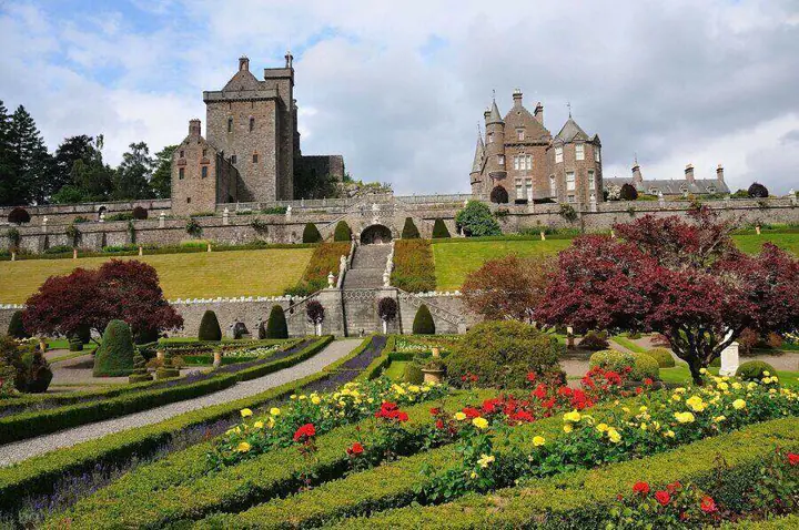 Colourful flower beds and terraces below Drummond Castle